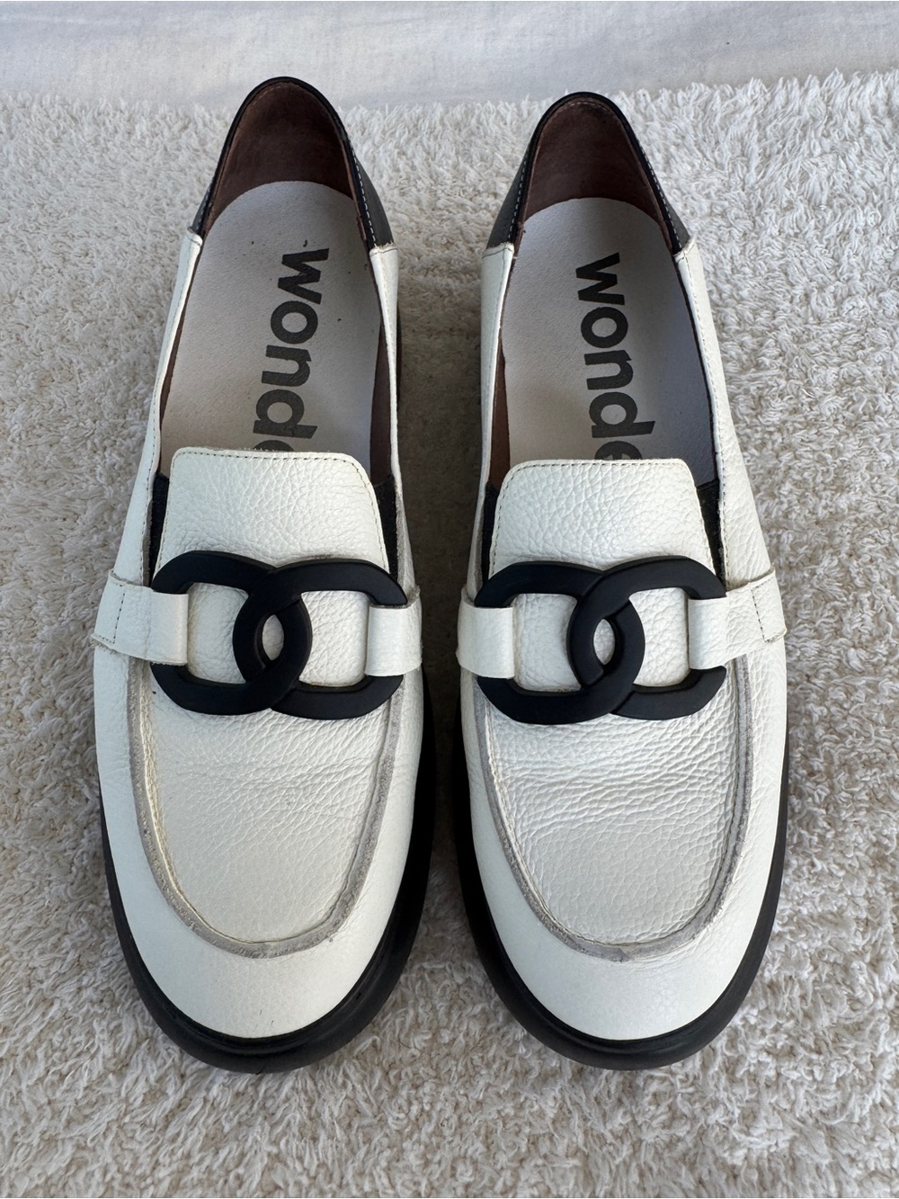 Womens Wonders Leather Black & White Platform Loafers Size 38